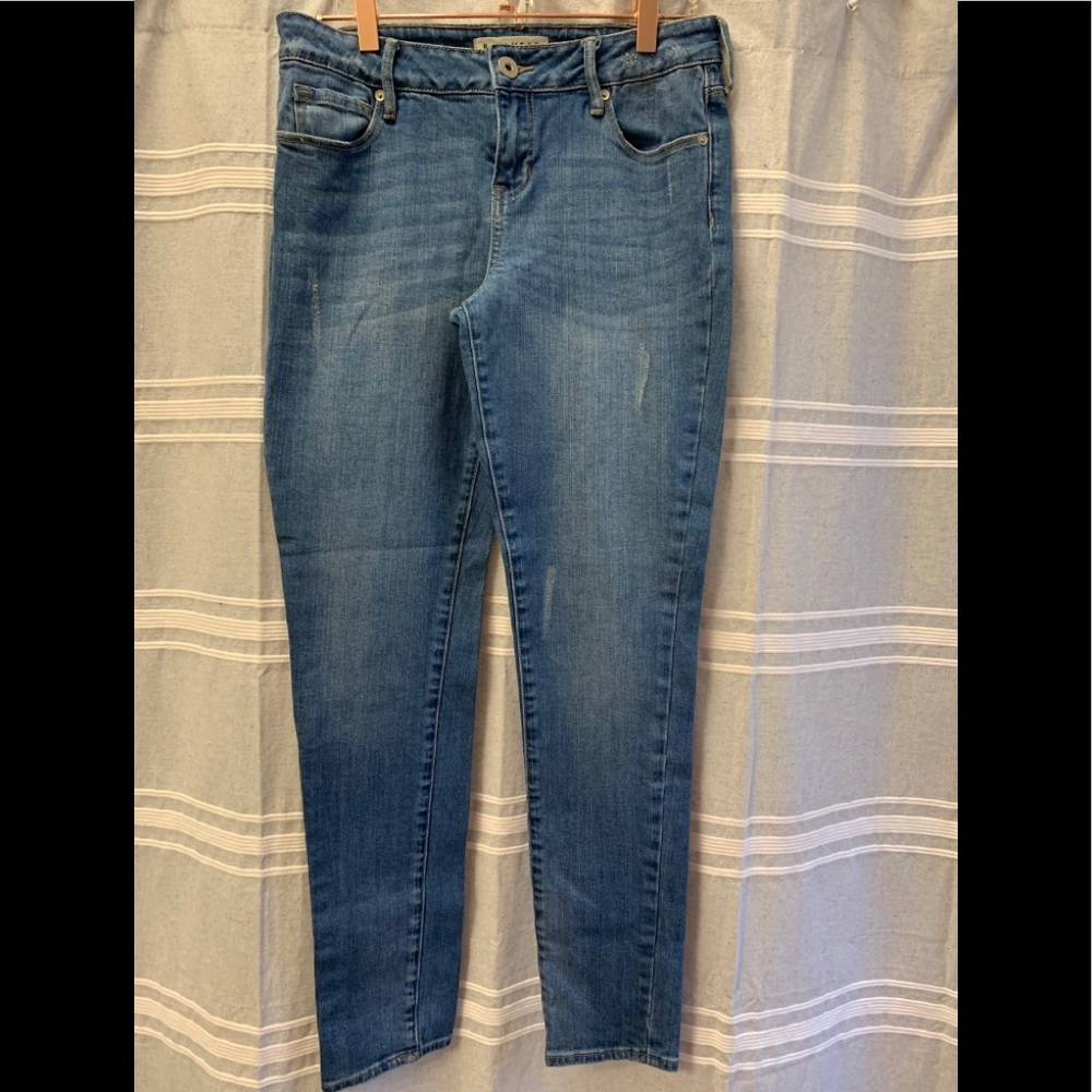 Bullhead jeans low rise skinnest size 9